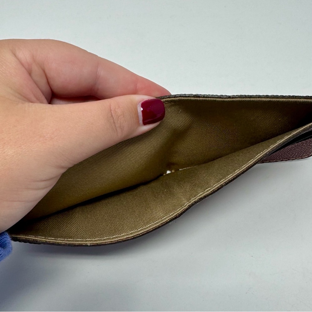 Bills Khakis | Classic Brown Leather Wallet, Made From Football Material - NWOT - Picture 4 of 6